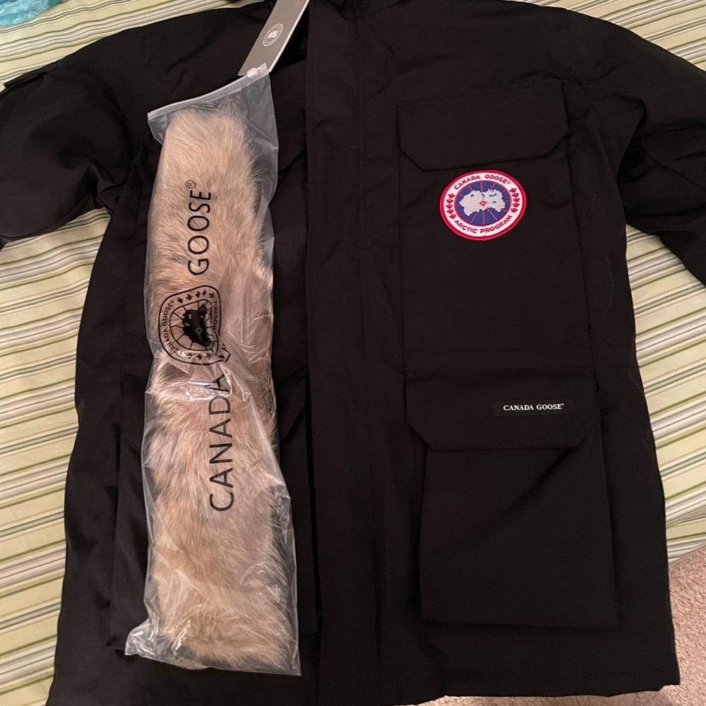 Canada Goose - EXPEDITION PARKA (MEN, Medium size)